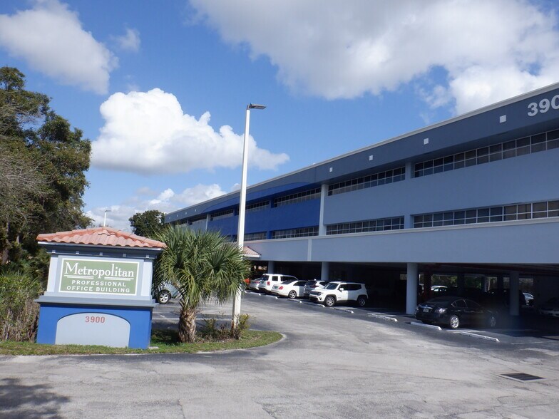More Photos Of 3900 Woodlake Blvd, Greenacres Office Residential For Lease