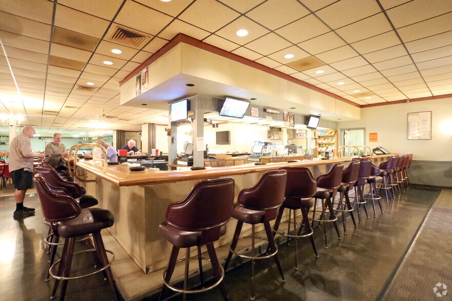 More Photos Of 1100 Sheller Ave, Chambersburg Restaurant For Sale