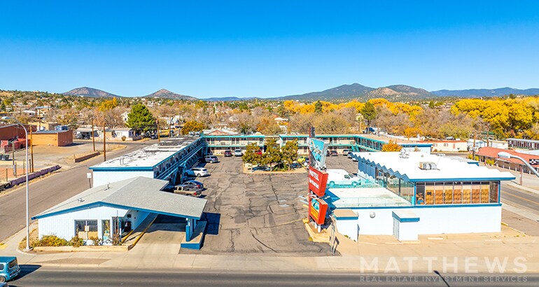 More Photos Of 711 Silver Heights Blvd, Silver City Hotel For Sale