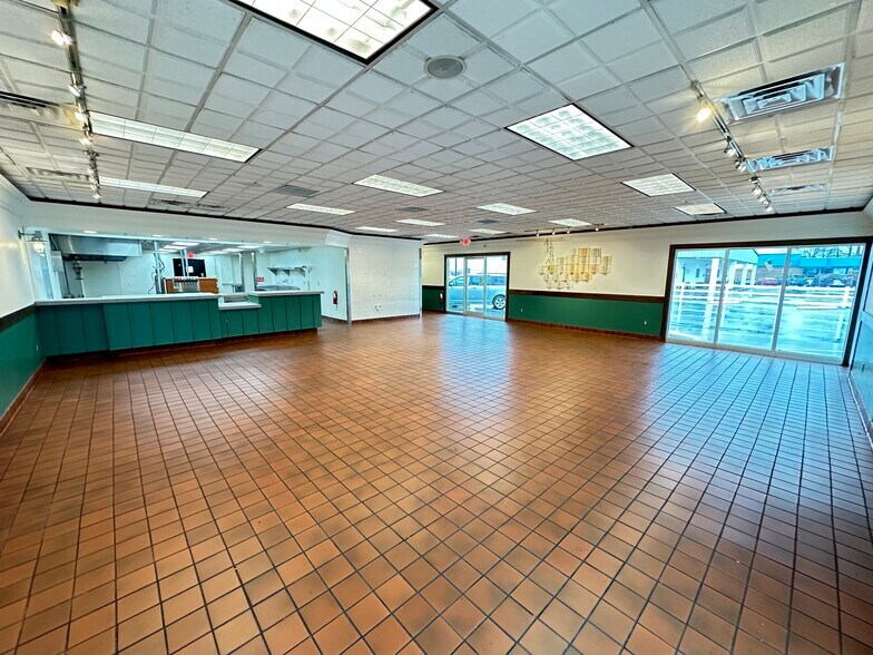 More Photos Of 1105 Gum Branch Rd, Jacksonville Fast Food For Lease