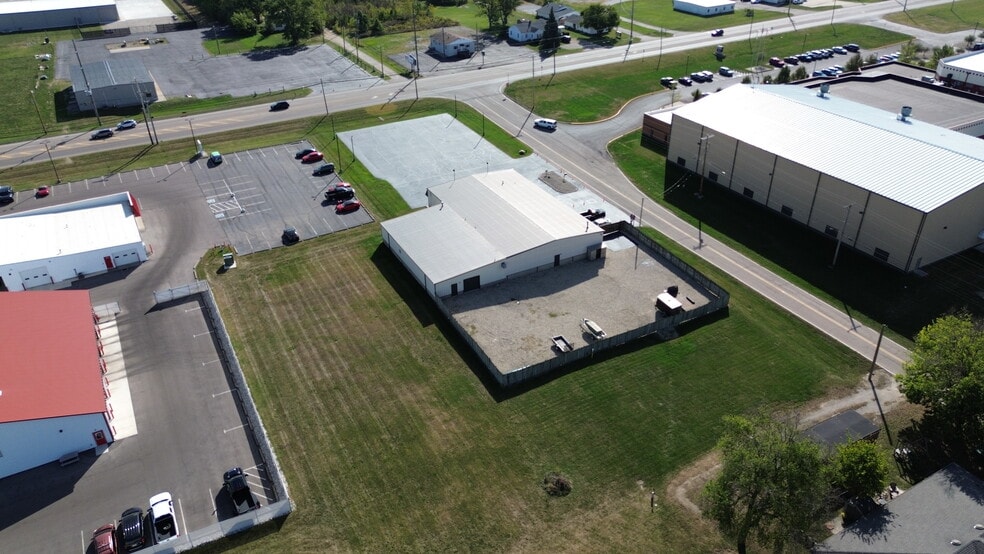 More Photos Of 2994 S County Road 25A, Troy Auto Dealership For Sale