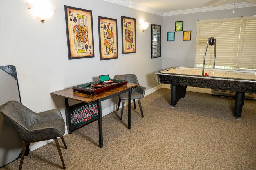 More Photos Of 12 E Grove Ave, Lake Wales Assisted Living For Sale