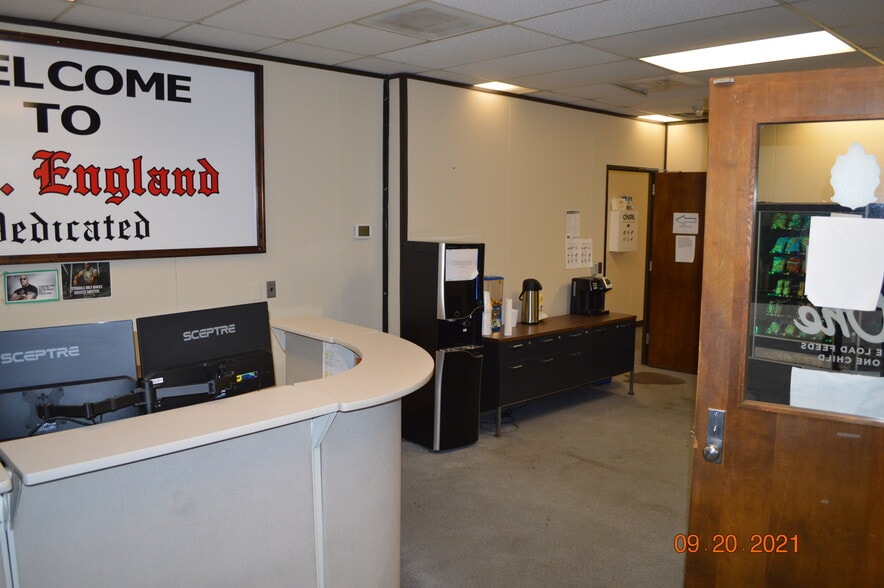 More Photos Of 3224 Cedar Creek Rd, Fayetteville Office For Lease