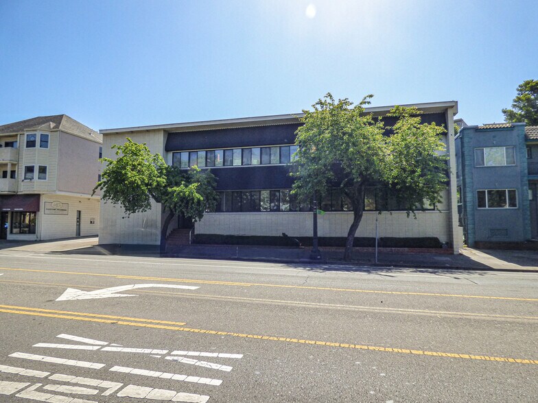 More Photos Of 3640 Grand Ave, Oakland Office For Sale