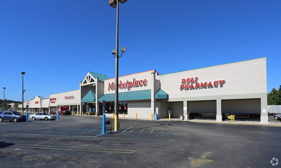 More Photos Of 1030 US Highway 331 S, Defuniak Springs Storefront For Lease