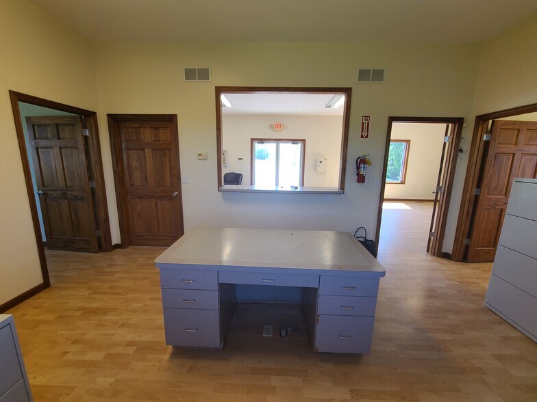 More Photos Of 25 Ruthman Dr, Dry Ridge Loft Creative Space For Lease