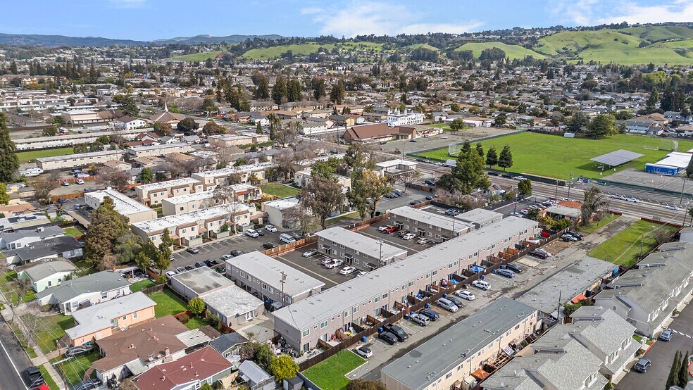 Primary Photo Of 26525 Gading Rd, Hayward Apartments For Sale