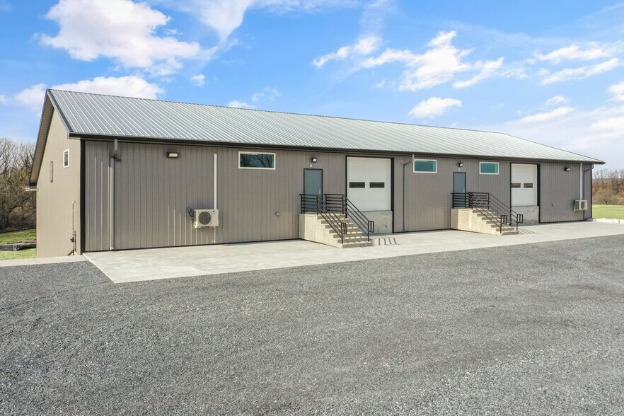 More Photos Of 1230 Maidencreek rd, Fleetwood Warehouse For Lease