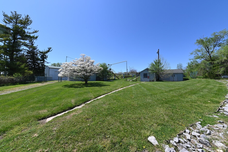More Photos Of 164 Eyster Rd, Halltown Manufacturing For Lease