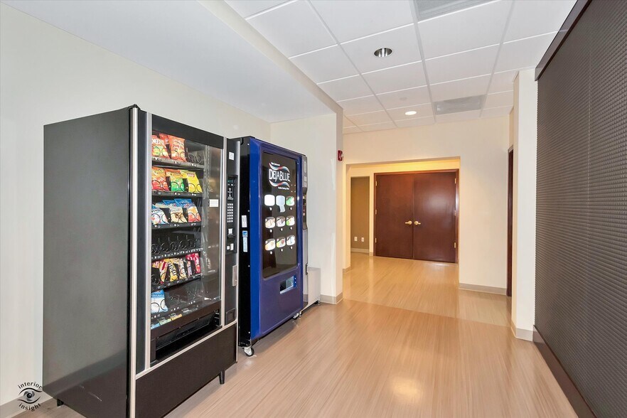 More Photos Of 15959 S 108th Ave, Orland Park Medical For Sale