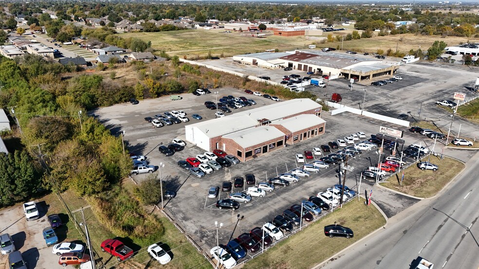 More Photos Of 2901 N Shields Blvd, Oklahoma City Auto Dealership For Sale