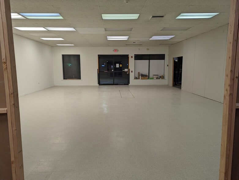 More Photos Of 43 E Bridge St, Spring City Unknown For Lease