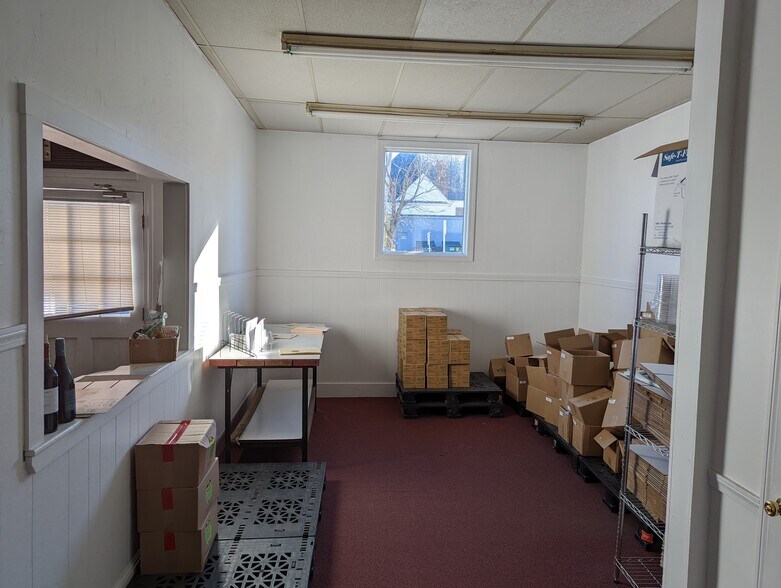 More Photos Of 16 Park St, Rockland Storefront For Sale