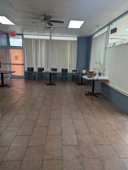 More Photos Of 4800-4816 Navy Rd, Millington Unknown For Lease