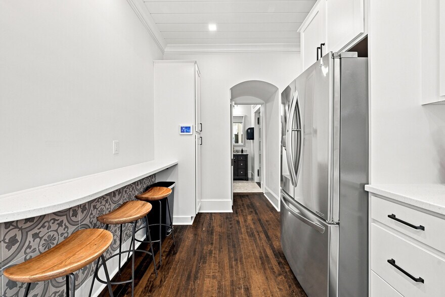 More Photos Of 8 S Main St, New Milford Office For Sale
