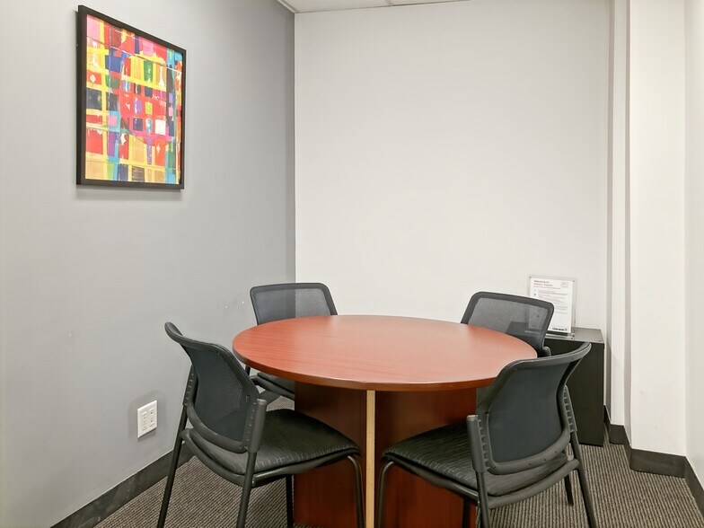 More Photos Of 777 Hornby St, Vancouver Coworking Space