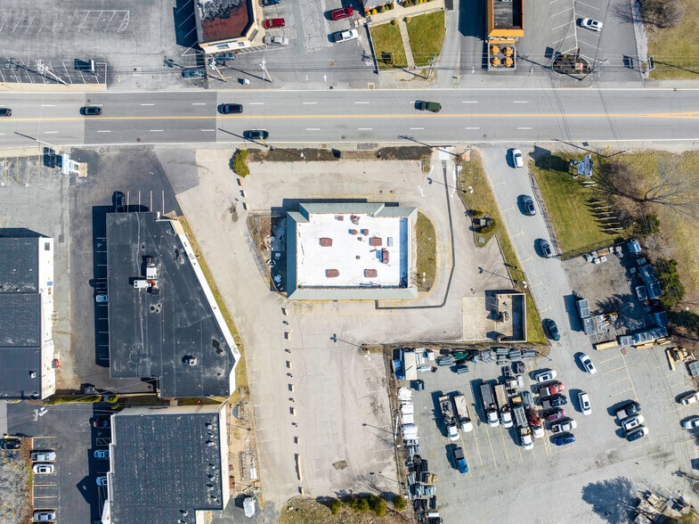 More Photos Of 1350 Hartford Ave, Johnston Fast Food For Lease