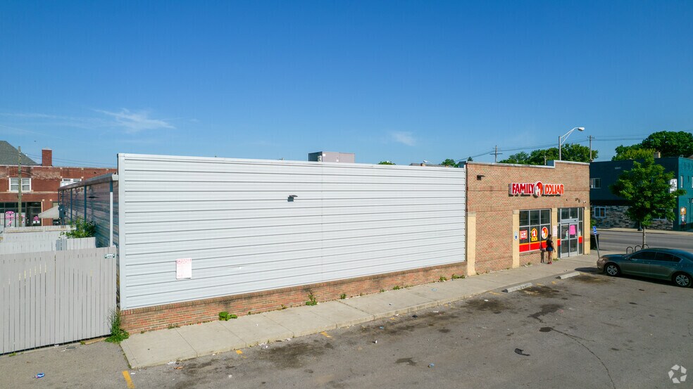 More Photos Of 2373-2383 W Broad St, Columbus Freestanding For Sale