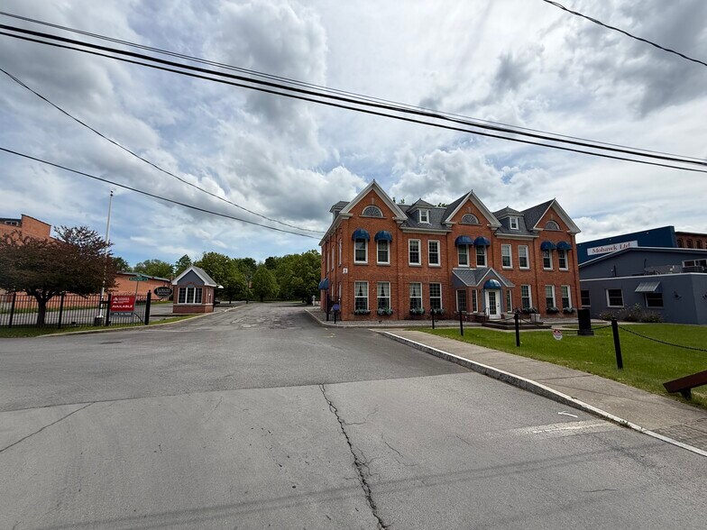 More Photos Of Building 1 Bleachery Pl Pl, Chadwicks Office For Sale