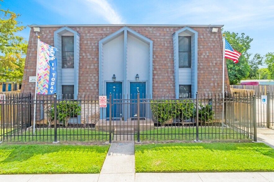 More Photos Of 3420 Federal Rd, Pasadena Apartments For Sale