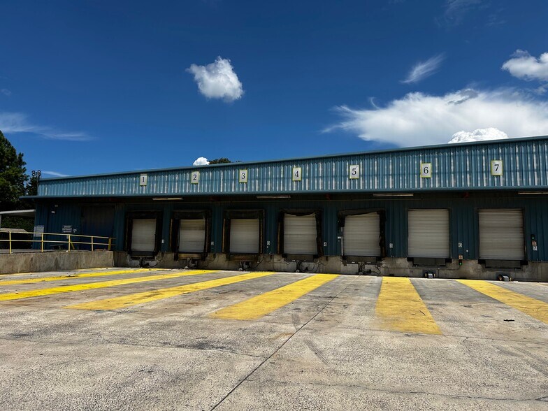 More Photos Of 2401 Blue Springs Rd, Cleveland Manufacturing For Sale