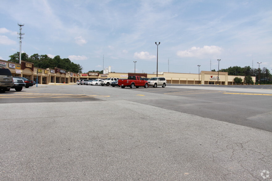 Primary Photo Of 5754-5772 Buford Hwy NE, Atlanta Unknown For Lease