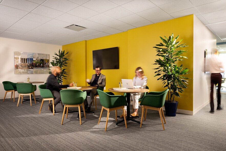 More Photos Of 1717 K St NW, Washington Coworking Space