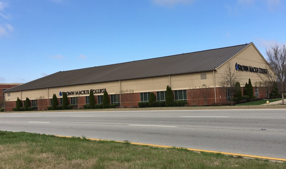 More Photos Of 3621 Fern Valley Rd, Louisville Flex For Sale