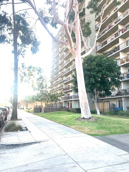 More Photos Of 1041-1043 Pine Ave, Long Beach Medical For Lease