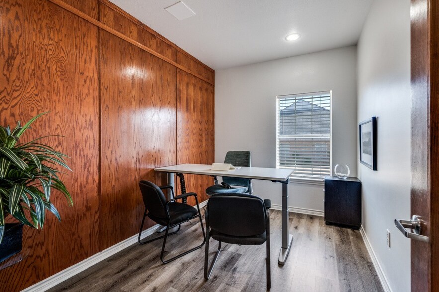 More Photos Of 2028 Bedford Rd, Bedford Office For Sale