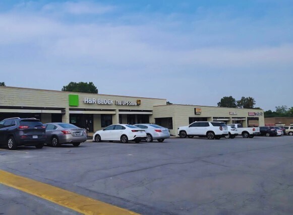 More Photos Of 6201-6240 Raytown Tfwy, Raytown Unknown For Lease