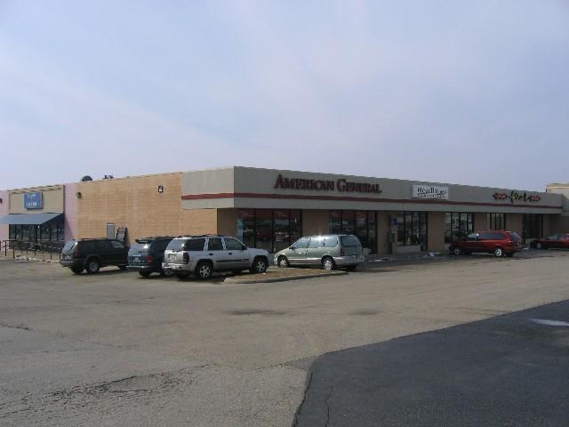 More Photos Of 342-380 W Chrysler Dr, Belvidere Storefront For Sale