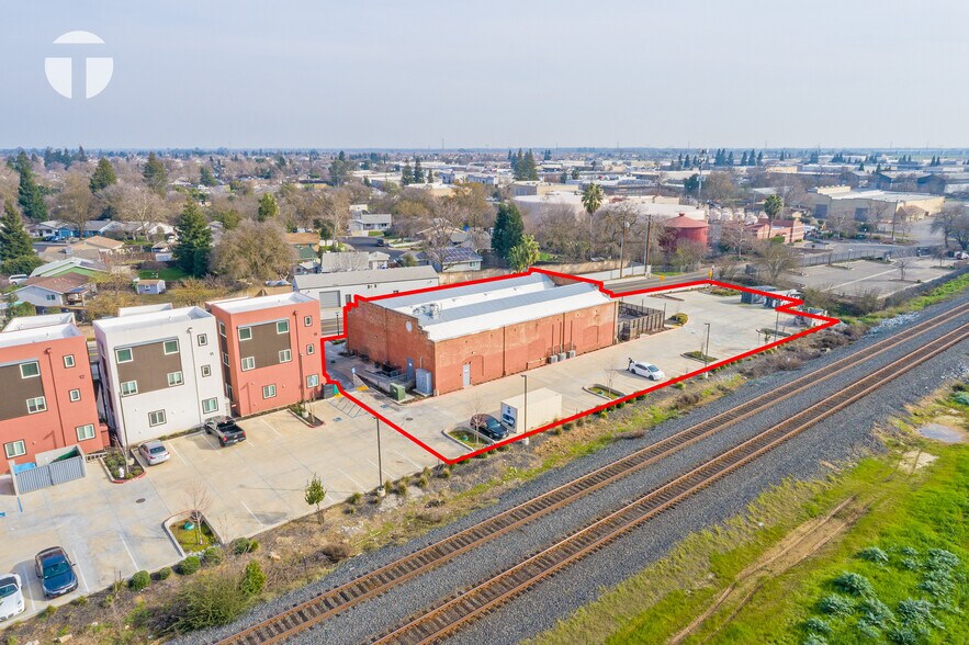 More Photos Of 9700 Railroad St, Elk Grove Restaurant For Lease