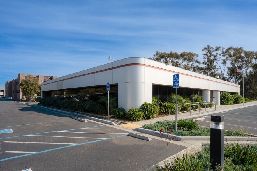 More Photos Of 5186 Carroll Canyon Rd, San Diego Office For Sale