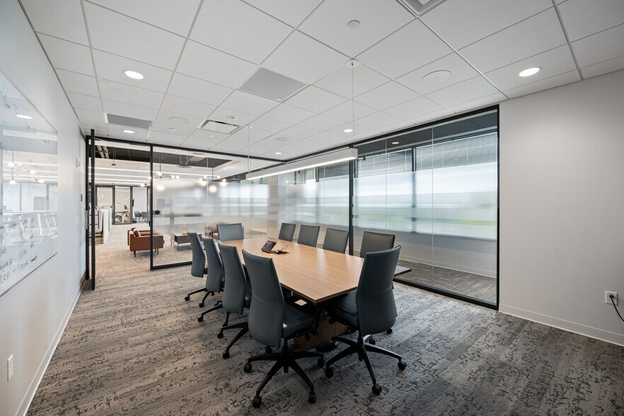 More Photos Of 3340 Perimeter Hill Dr, Nashville Office For Lease