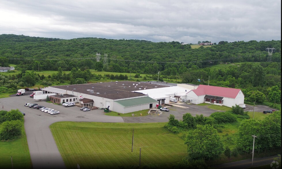 More Photos Of 1862 Tollgate Rd, Palm Warehouse For Lease