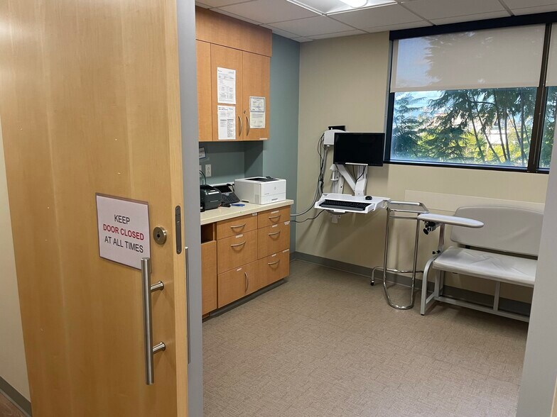 More Photos Of 11525 Brookshire Ave, Downey Medical For Lease