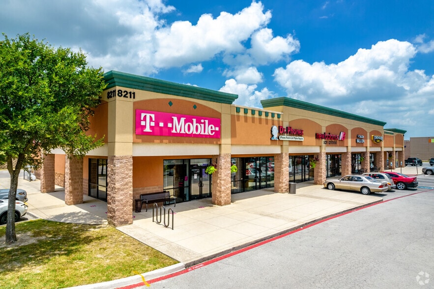 More Photos Of 8238-8356 Agora Pky, Schertz Unknown For Lease