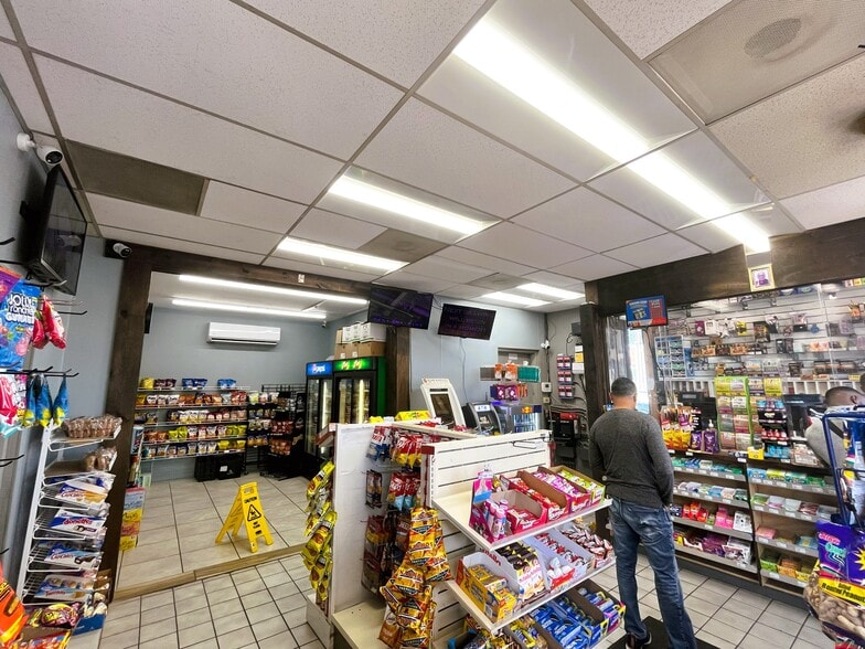 More Photos Of 10144 Colesville Rd, Silver Spring Service Station For Sale