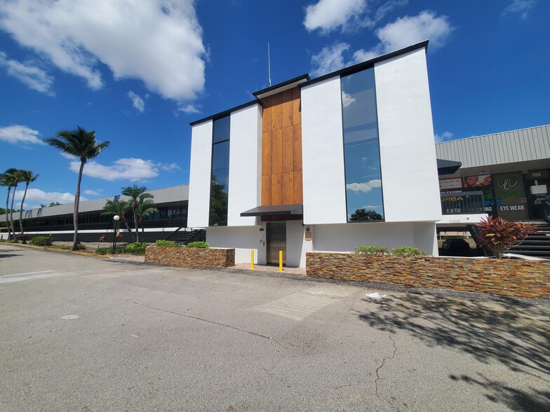 Primary Photo Of 1860 N Pine Island Rd, Plantation Office For Lease