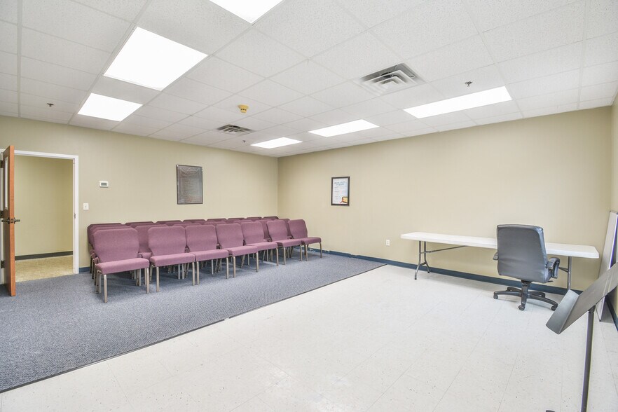 More Photos Of 1400 Grayson Hwy, Lawrenceville Religious Facility For Sale