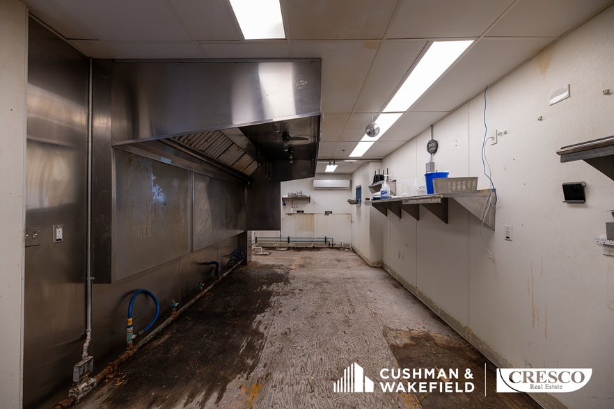 More Photos Of 2258 Professor Ave, Cleveland Bar For Sale