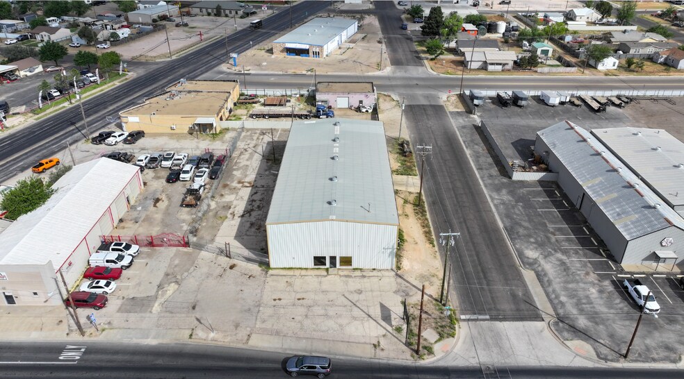 More Photos Of 1900 W 2nd St, Odessa Industrial For Lease
