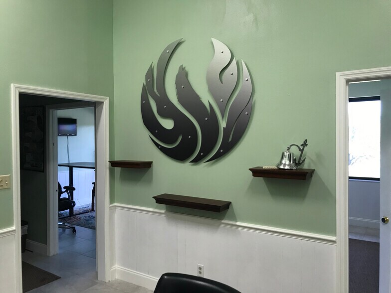 More Photos Of 2210 S Front St, Melbourne Office For Lease