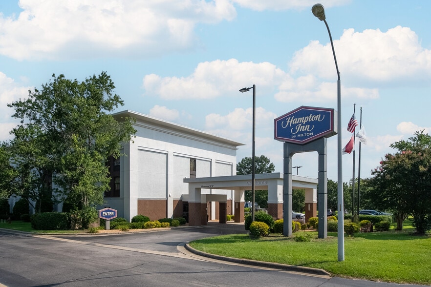 More Photos Of 100 Hampton Dr, Garner Hotel For Sale