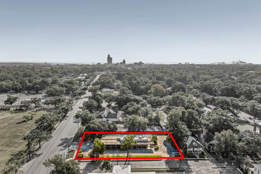 More Photos Of 1461 Spring Hill Ave, Mobile Fast Food For Sale