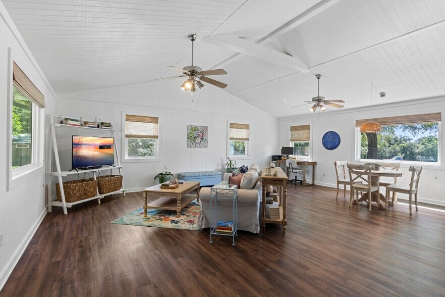 More Photos Of 7617 McGregor Park Rd, Temple Lodge Meeting Hall For Sale