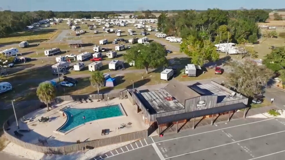 More Photos Of 882 FL-44, Wildwood Trailer Camper Park For Sale
