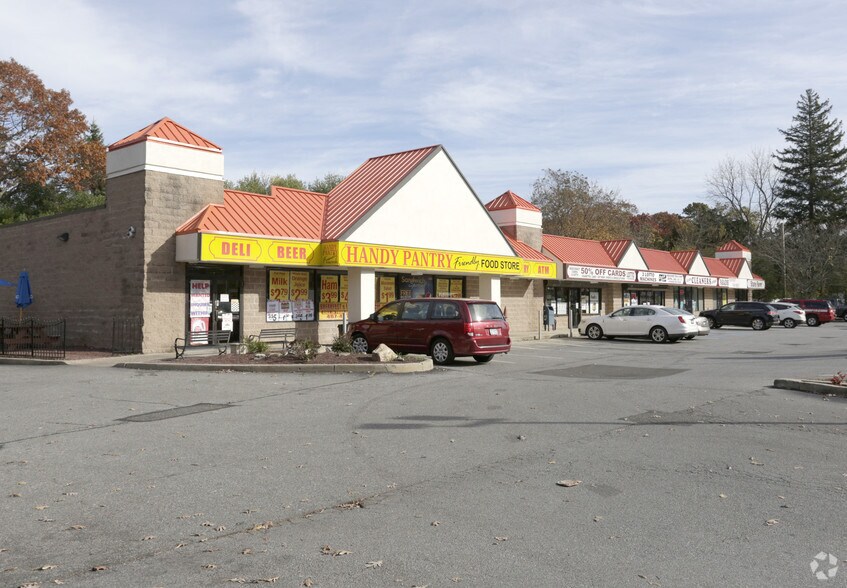 More Photos Of 279 Smithtown Blvd, Nesconset Freestanding For Lease