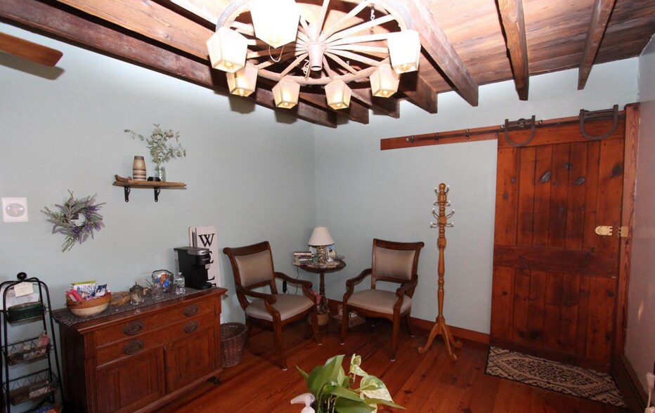 More Photos Of 19 West Ave, Woodstown Loft Creative Space For Sale